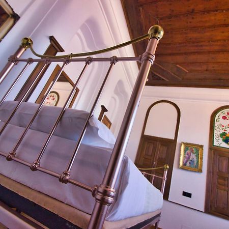 Boutique Hotel Praga Gjirokastër Chambre photo