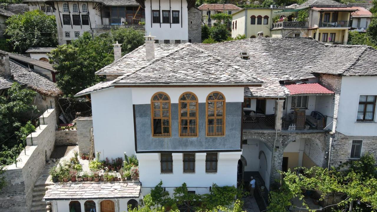 Boutique Hotel Praga Gjirokastër Extérieur photo