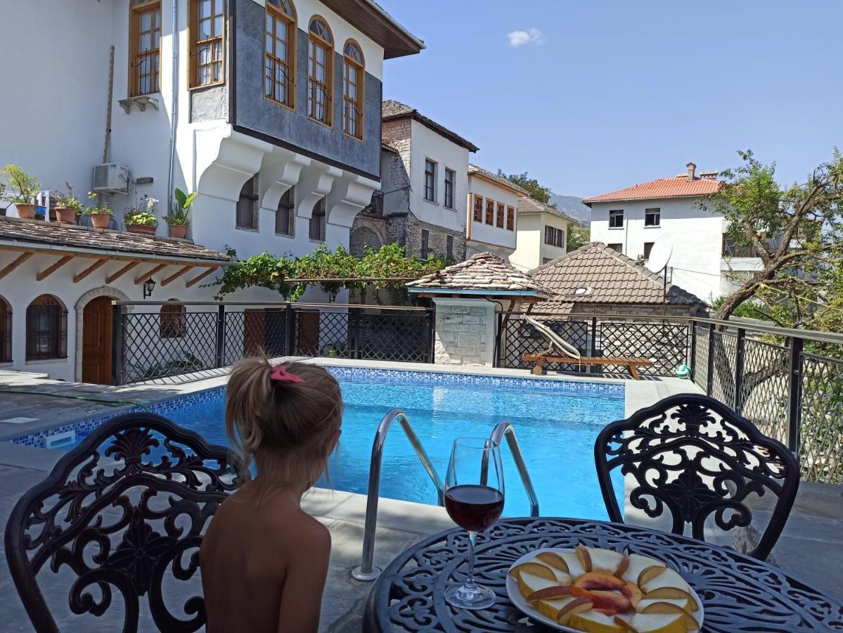 Boutique Hotel Praga Gjirokastër Extérieur photo