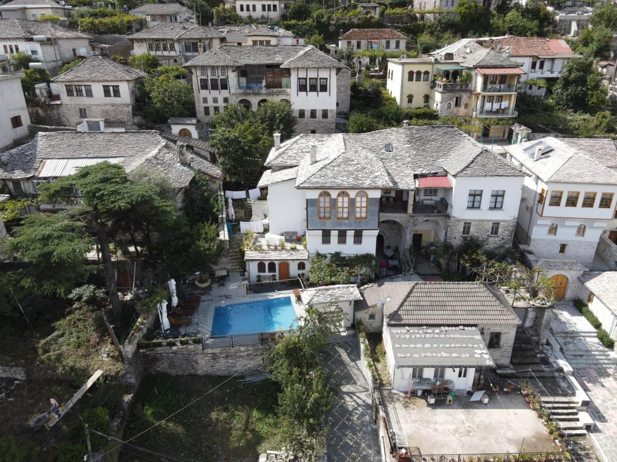 Boutique Hotel Praga Gjirokastër Extérieur photo