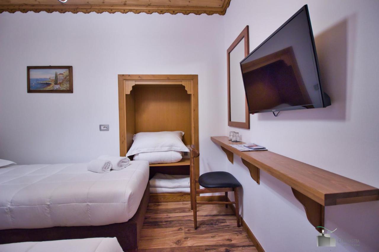 Boutique Hotel Praga Gjirokastër Extérieur photo