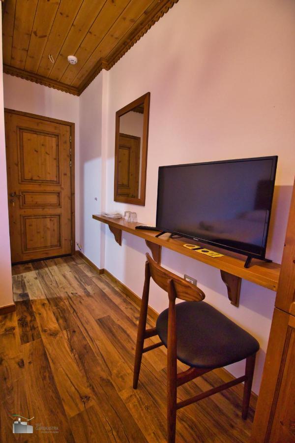 Boutique Hotel Praga Gjirokastër Extérieur photo