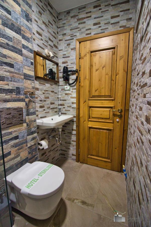 Boutique Hotel Praga Gjirokastër Extérieur photo