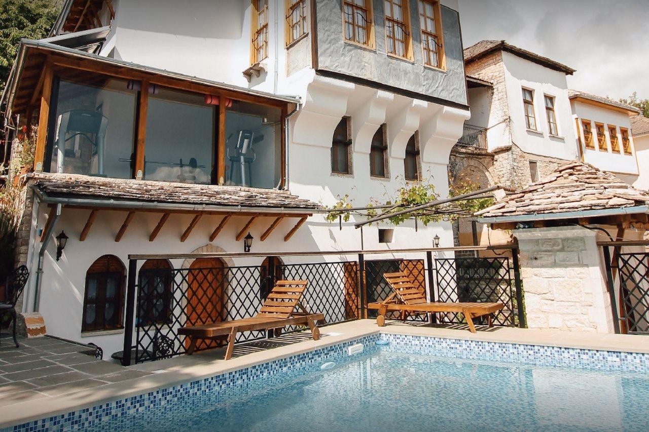 Boutique Hotel Praga Gjirokastër Extérieur photo