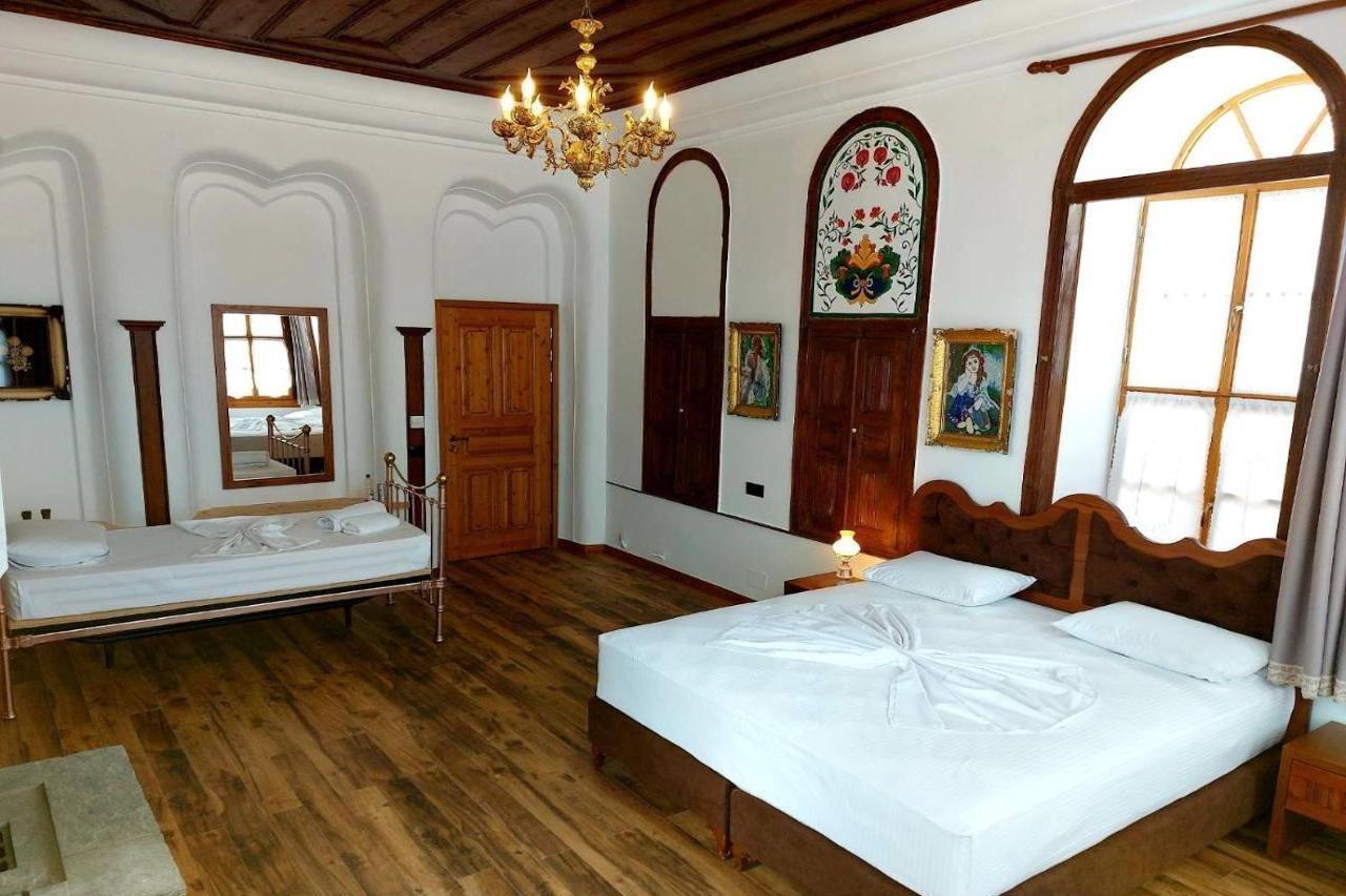 Boutique Hotel Praga Gjirokastër Extérieur photo