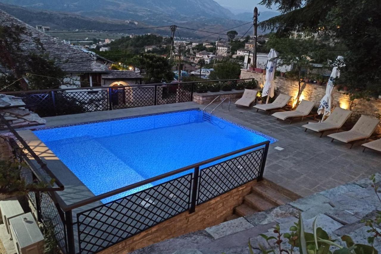 Boutique Hotel Praga Gjirokastër Extérieur photo