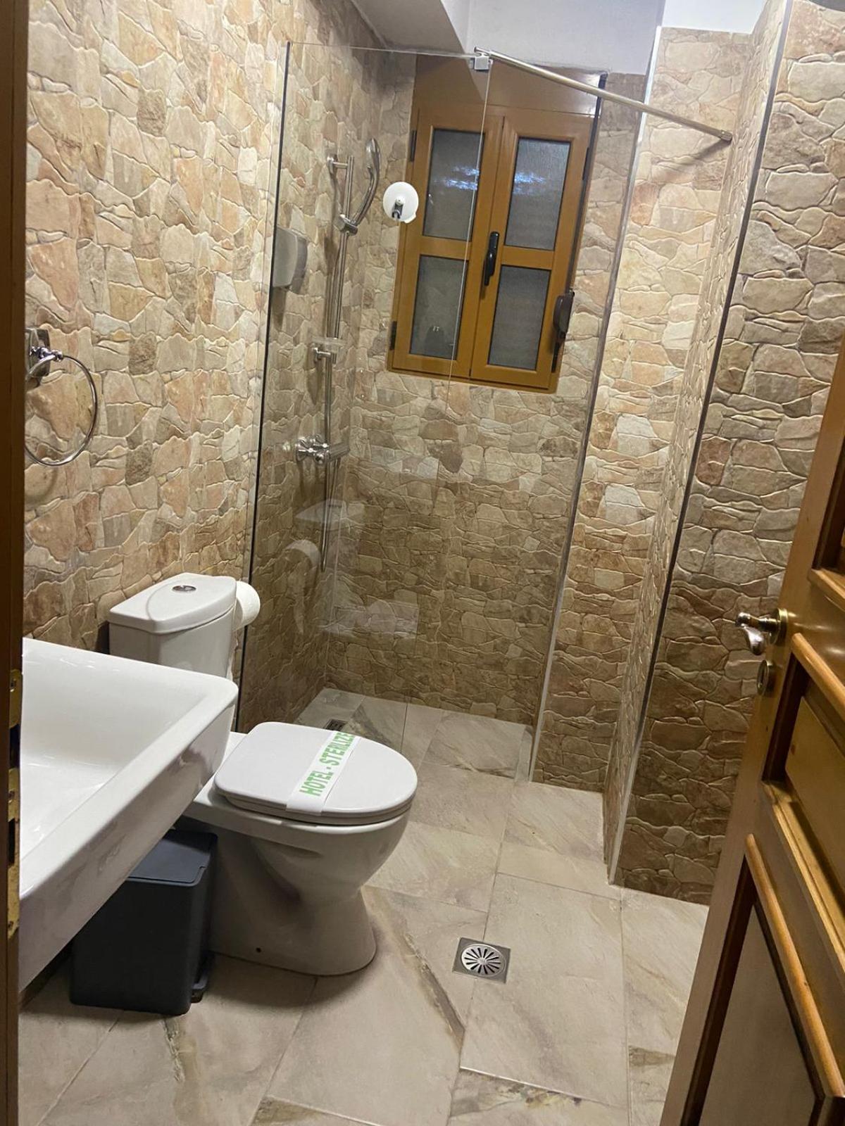 Boutique Hotel Praga Gjirokastër Extérieur photo